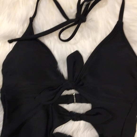 Xhilaration Tie one piece swimsuit size small - Picture 8 of 9